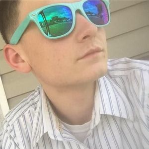 Meet your Posher, Paul